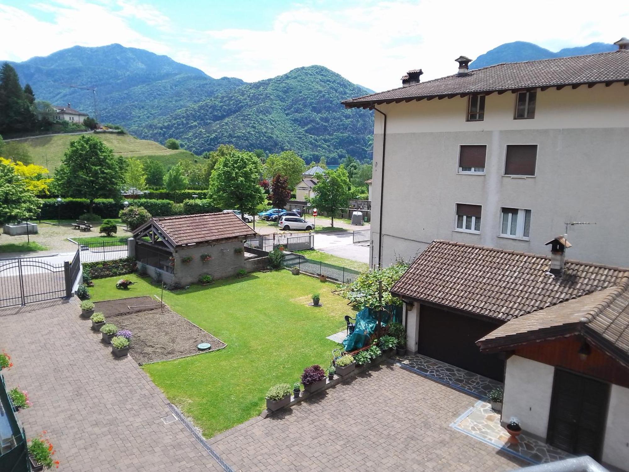 Casetta Vittorio Mezzolago Exterior photo